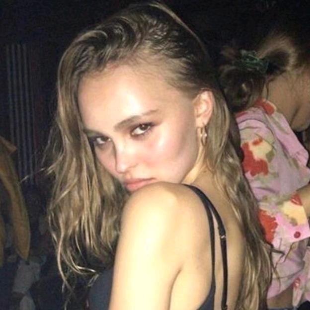 恐龙爱嚼口香糖