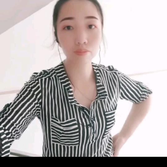 张英琴