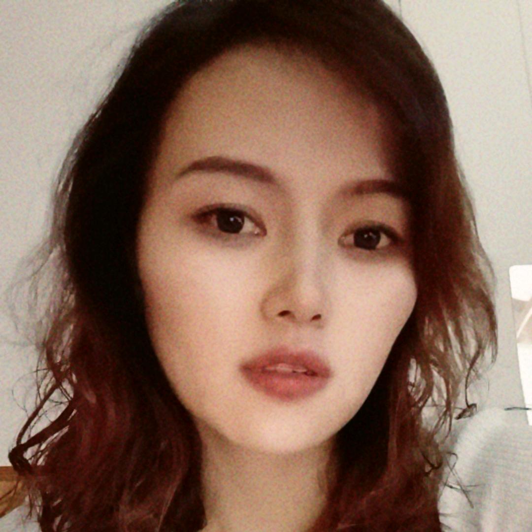 李，，，，家菇娘