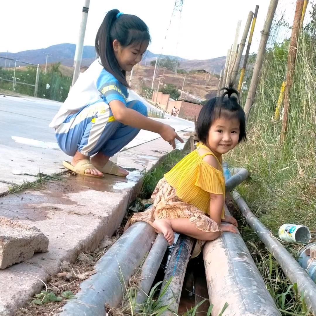 ╭☞( ￣ ▽￣)╭☞辻弌