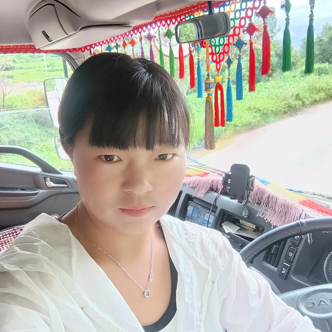 禄劝货车小琴