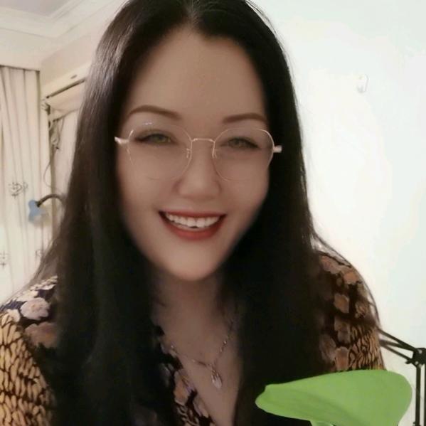 芊芊姐。