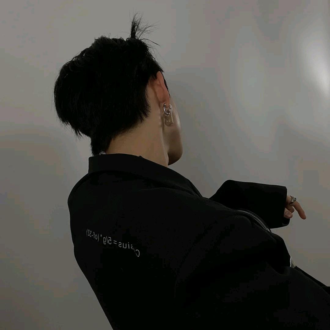 Li~