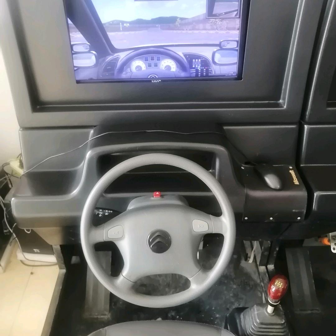 (李哥)报名学车