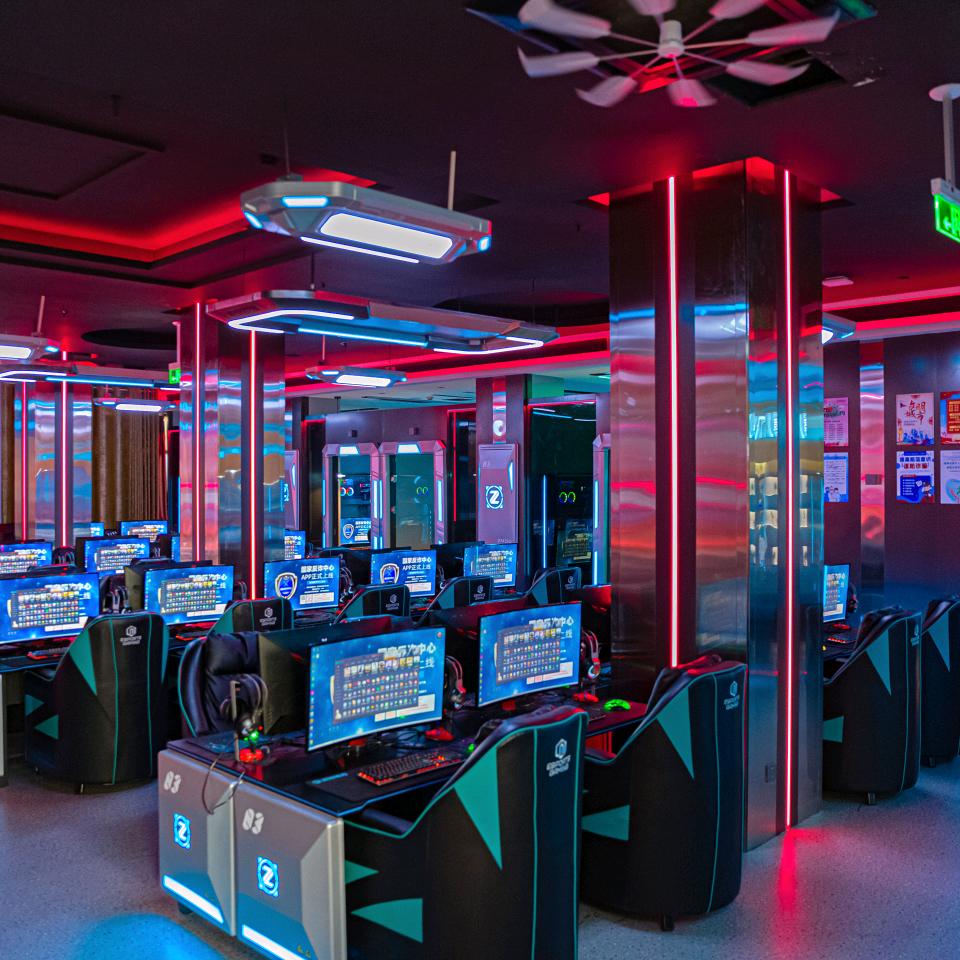 创世电竞(轴心店)