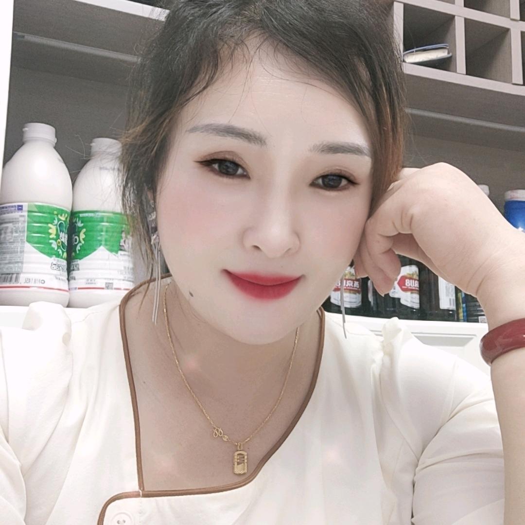 骆市镇老粮站大酒店