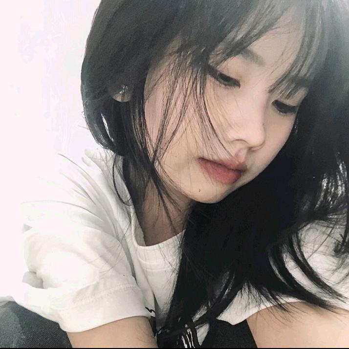 你怎么总是呆呆的^