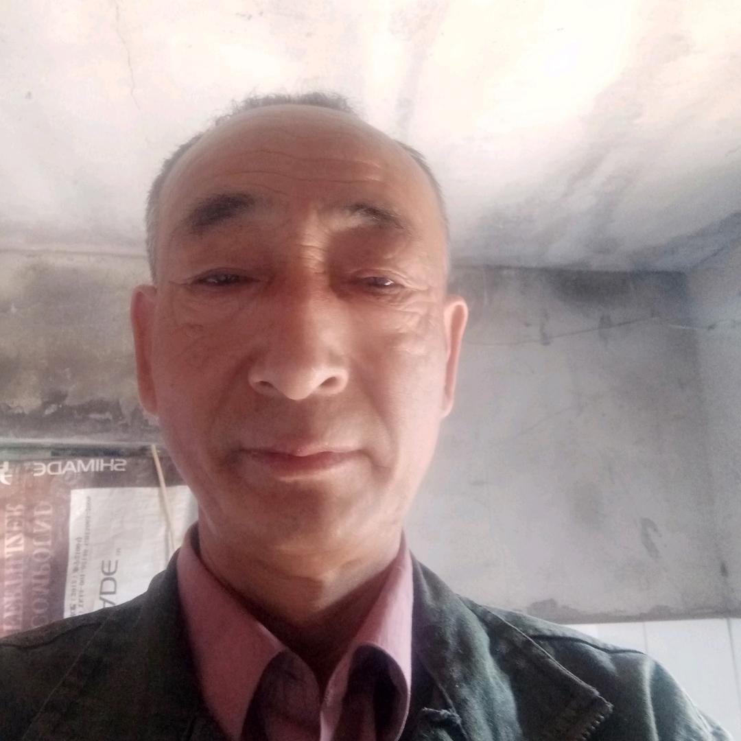 群冠李三