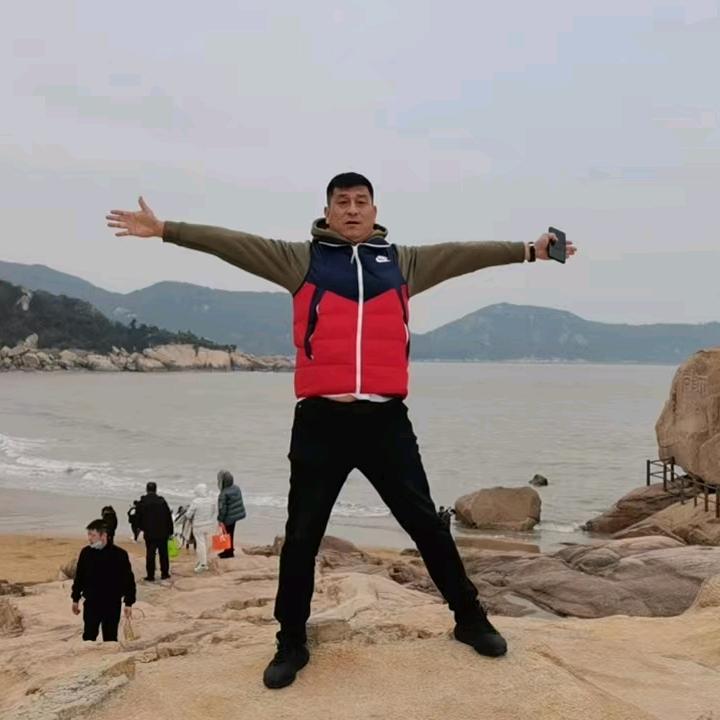 人心本无染，心静自然清