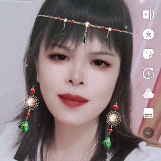 依依