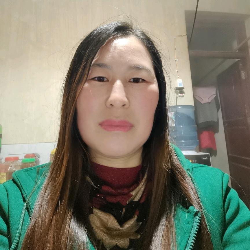 胡小群