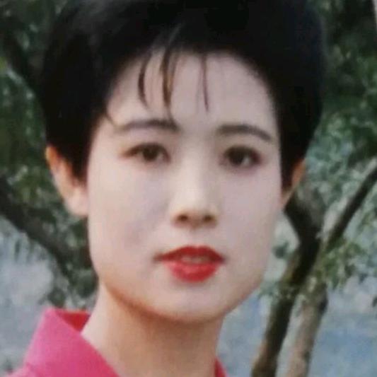 深山里的姑娘
