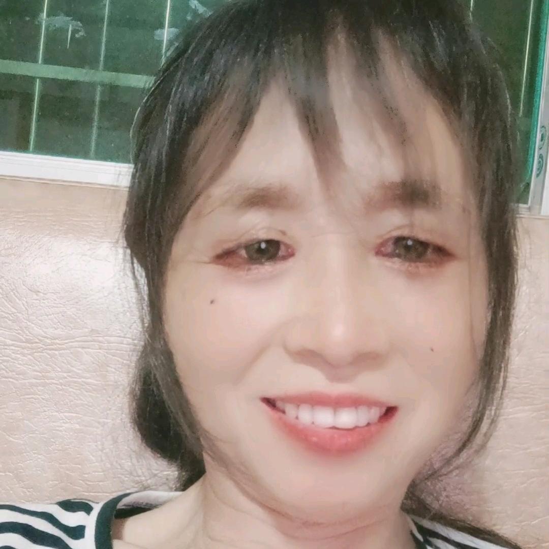 春天里的燕子