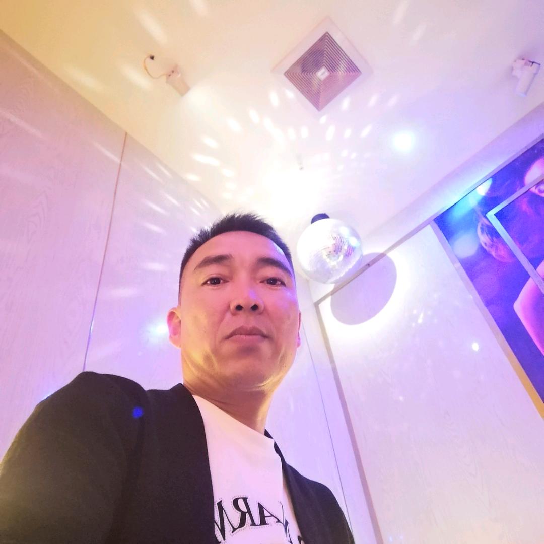 用户9275625472878追梦