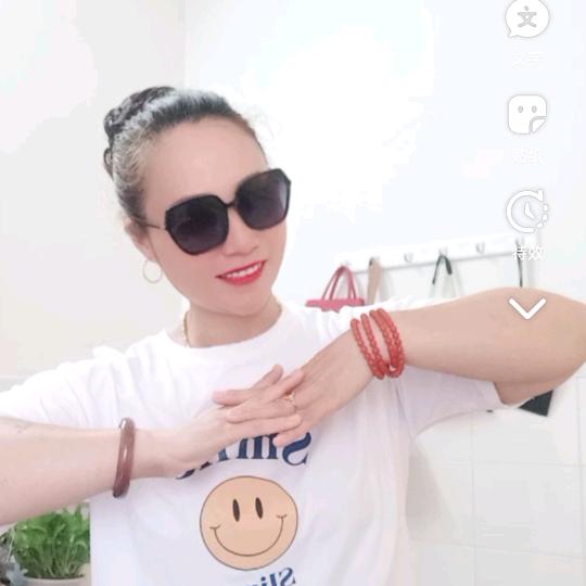 英🌹子🌈🌻🌈