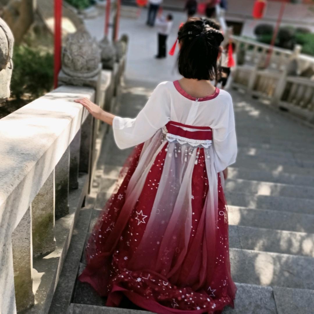 ～吱嗯郑～