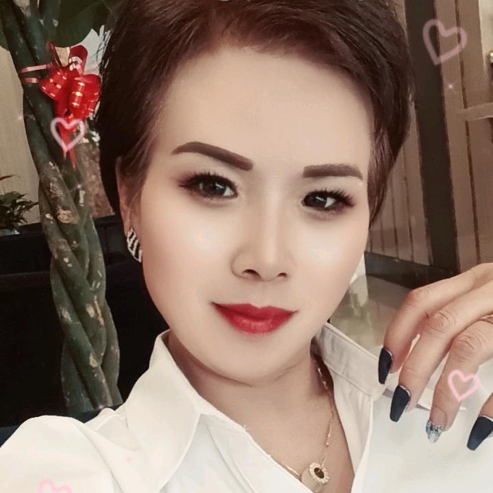 遇一人白首。