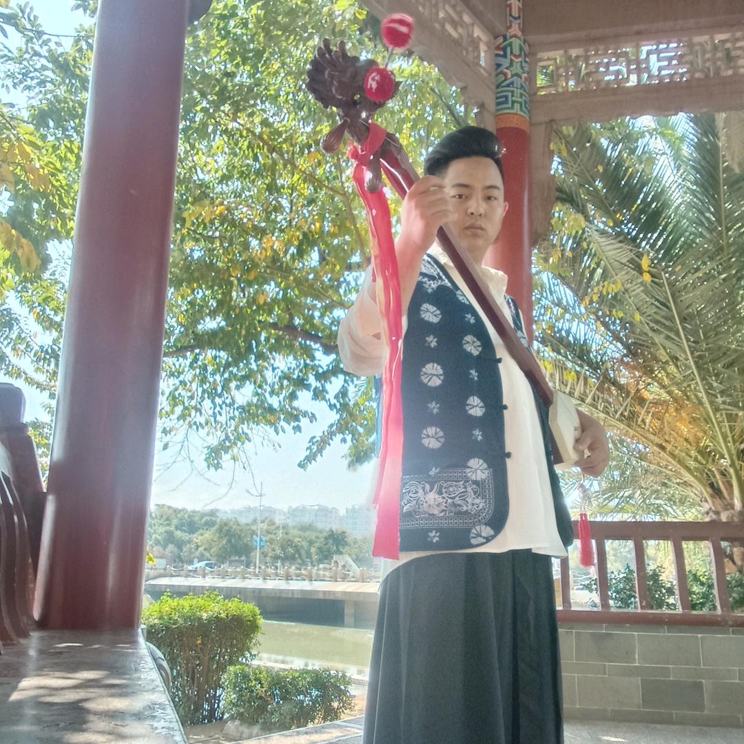 不会弹三弦的厨师不是好伙夫