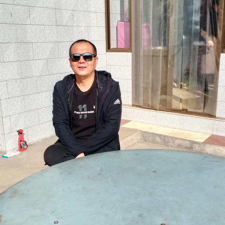 王王