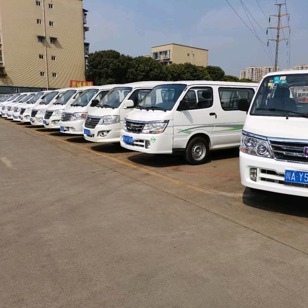 亿豪二手车，专做大面包车