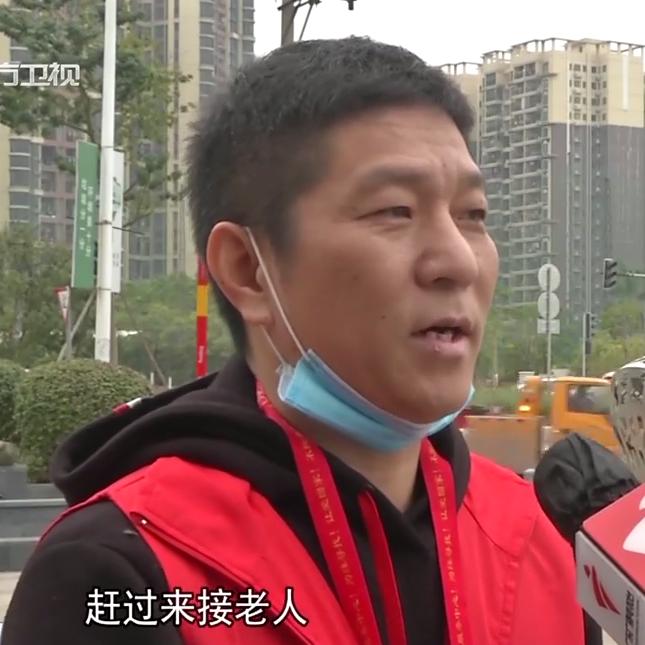 广州让爱回家寻亲团队