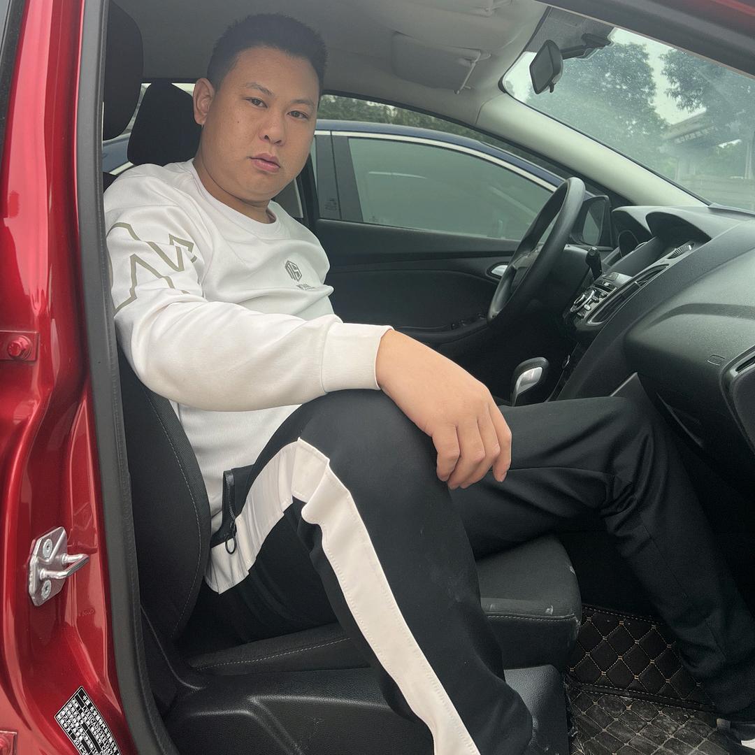 壹帆峰顺二手车
