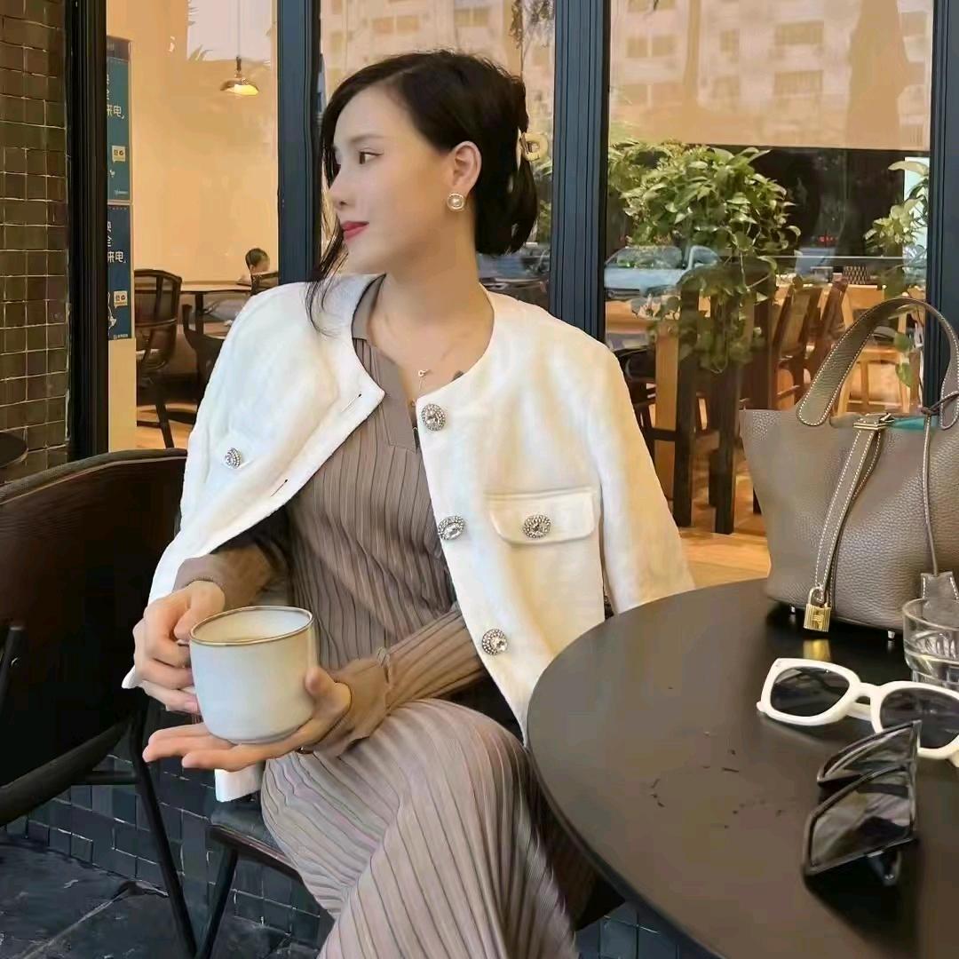 美惠子服装