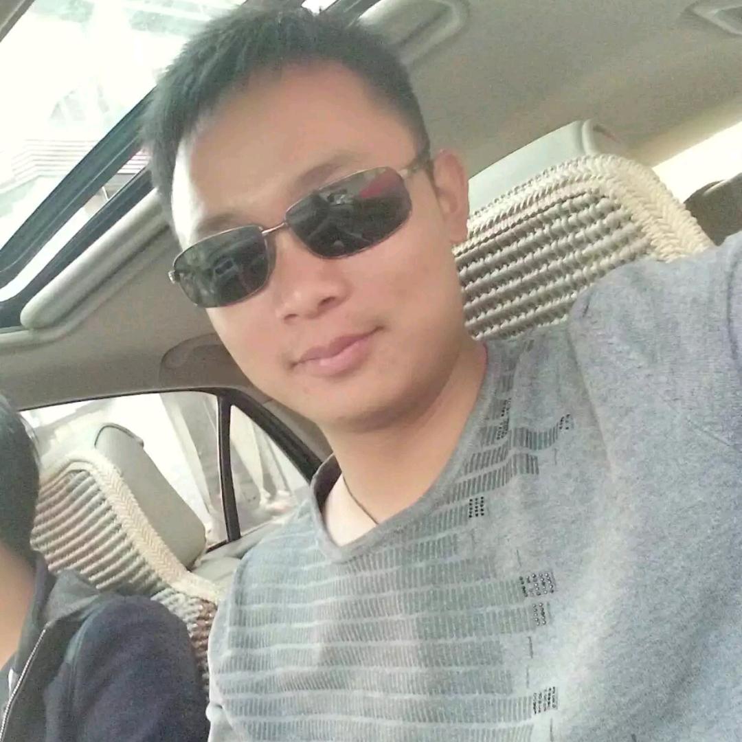 张大嘴巴
