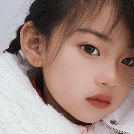 杭肆月