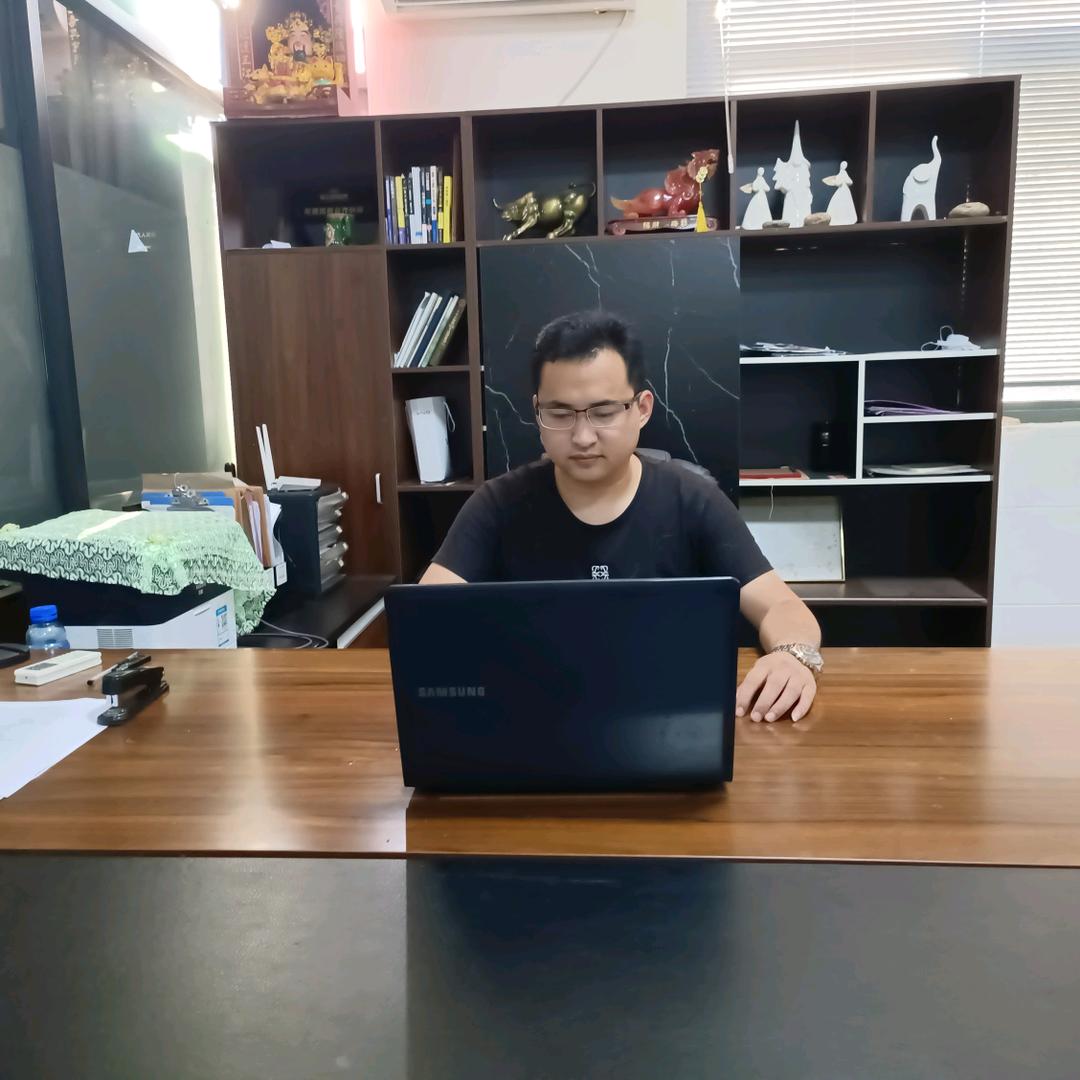 庞晖人力：吴保华