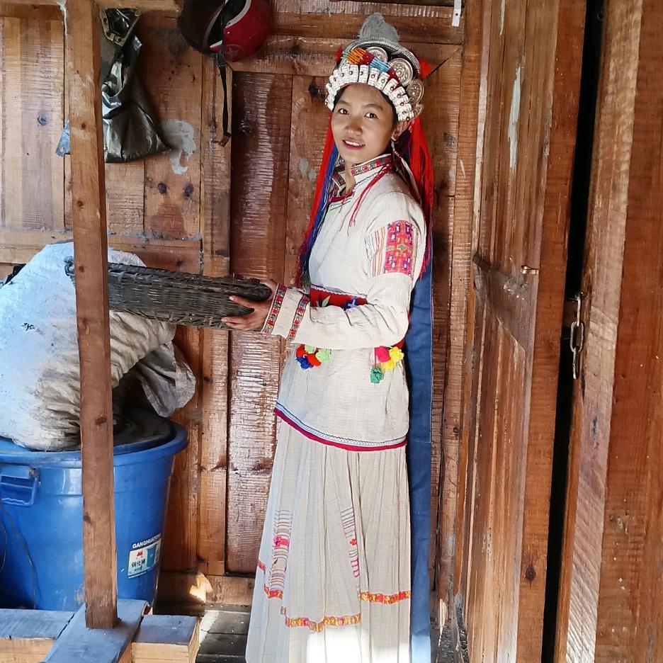 俄亚大村朗布