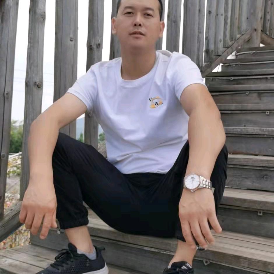 邓学坤。