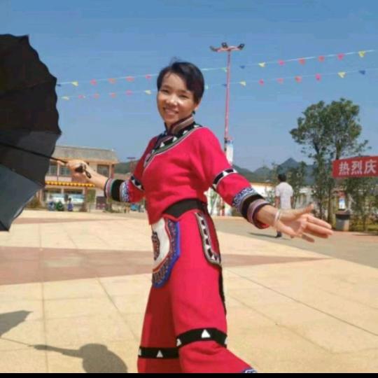 炭房今禧婚纱礼服馆