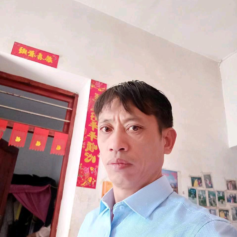 珍龙志虎  周