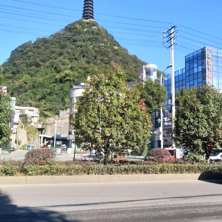 单身哥今年满26岁