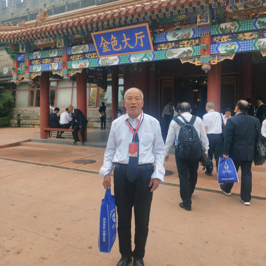 杨天锁