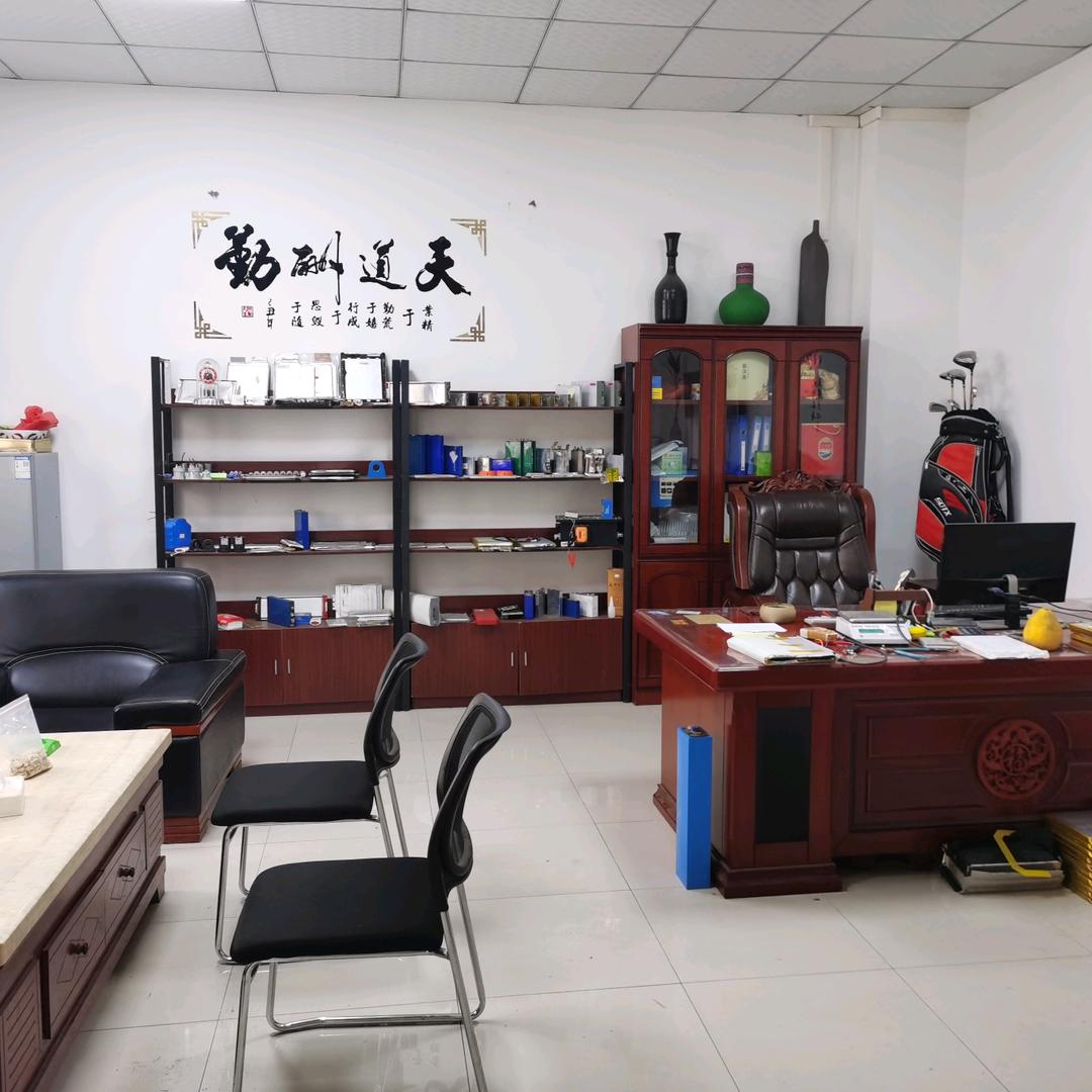 长期大量收购锂电池