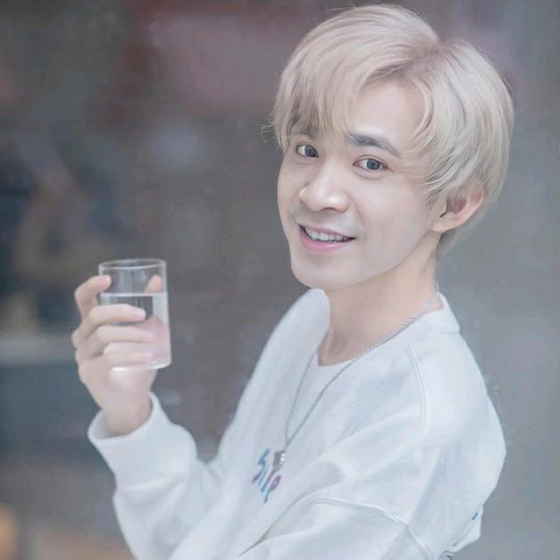杨千万🔥