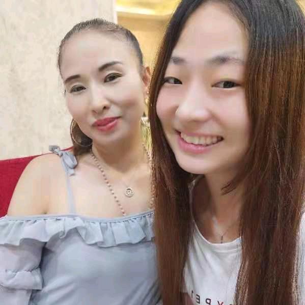 小凤: