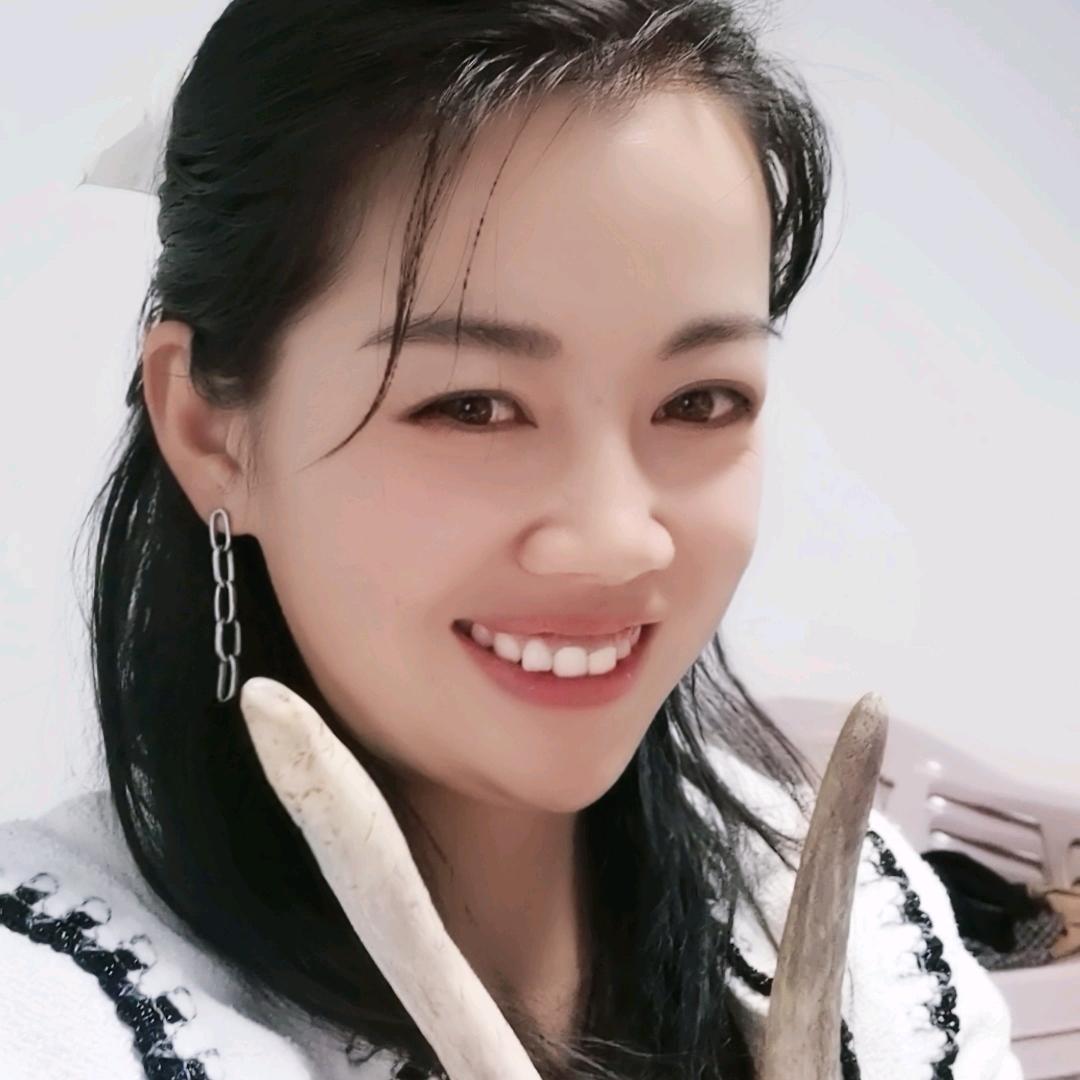 贵州养鹿女（小赵）