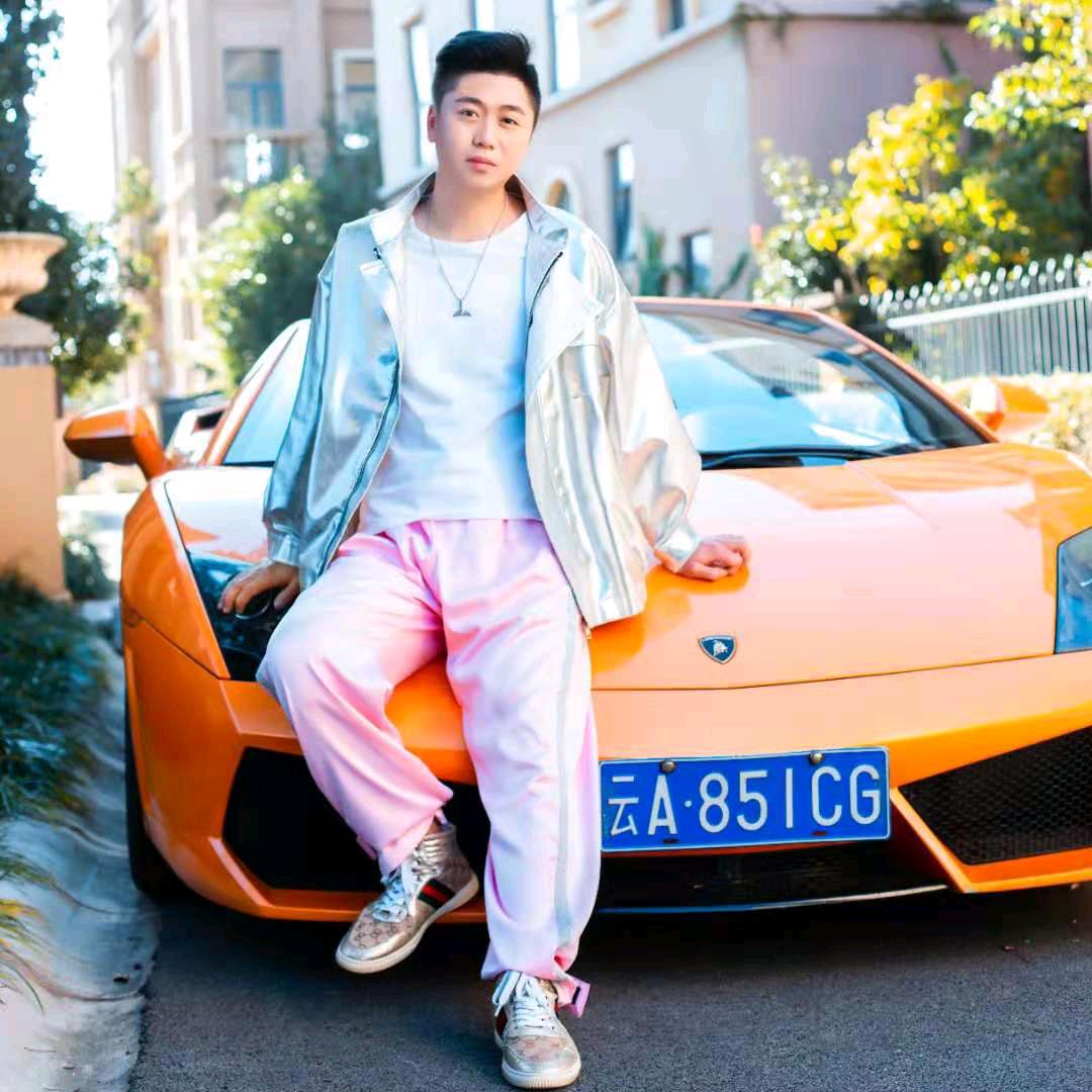 尹正💎车行 💫昆明二手车批发💫