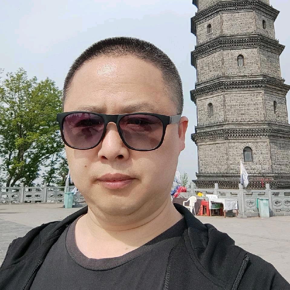 熊伟