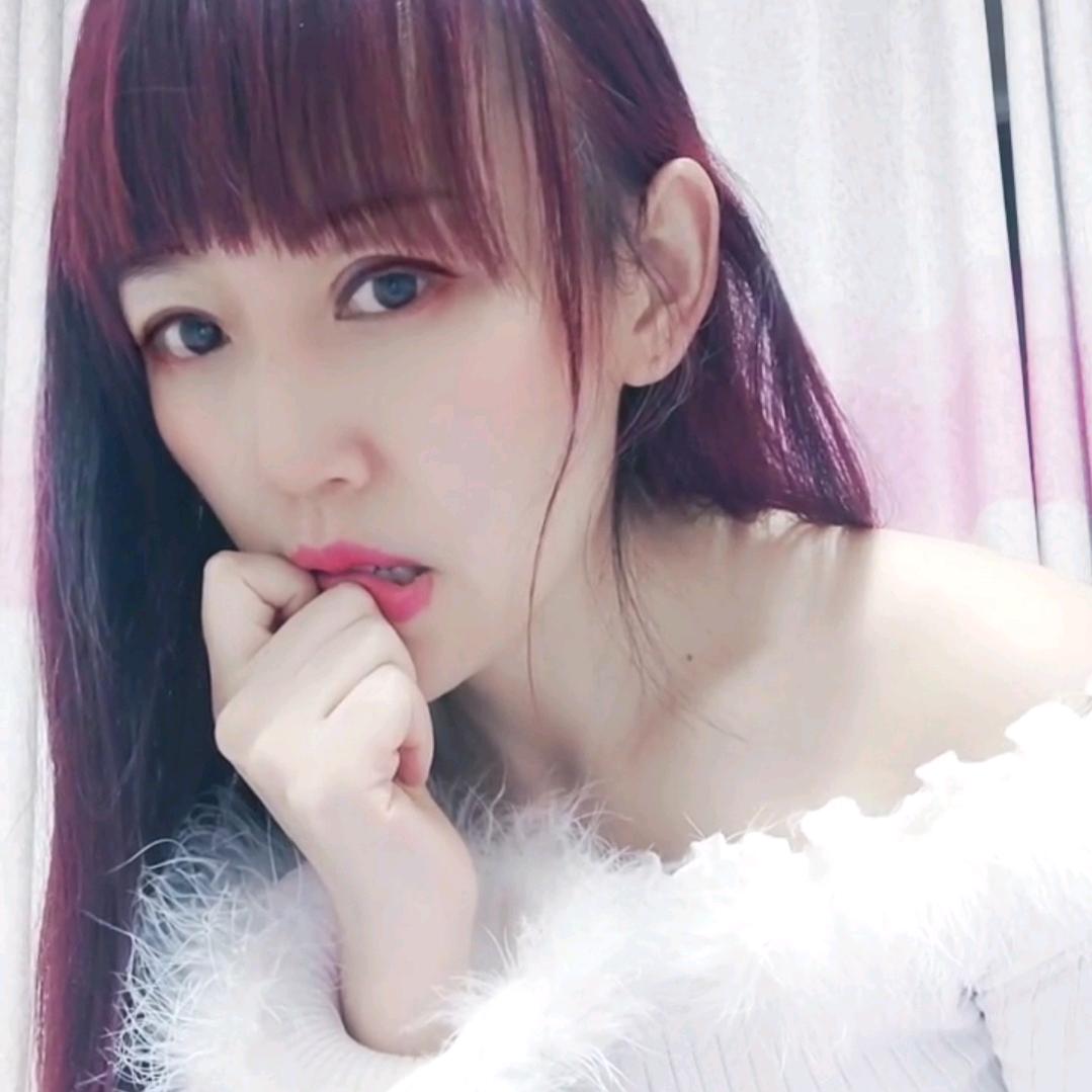 晓雨  发型师