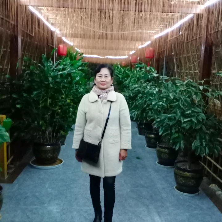 曹胜英