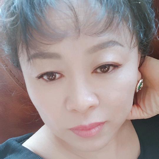 蒙L~开心快乐每一天