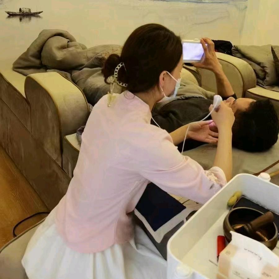 汉耳阁采耳馆(马德里店)