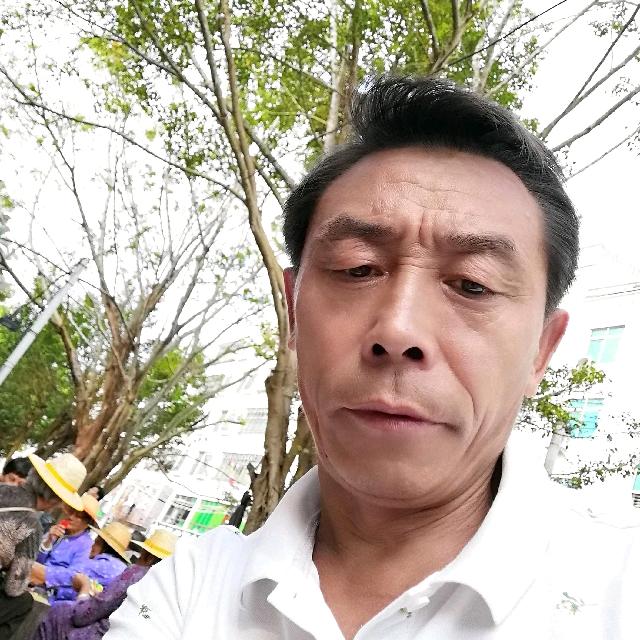 开心的人