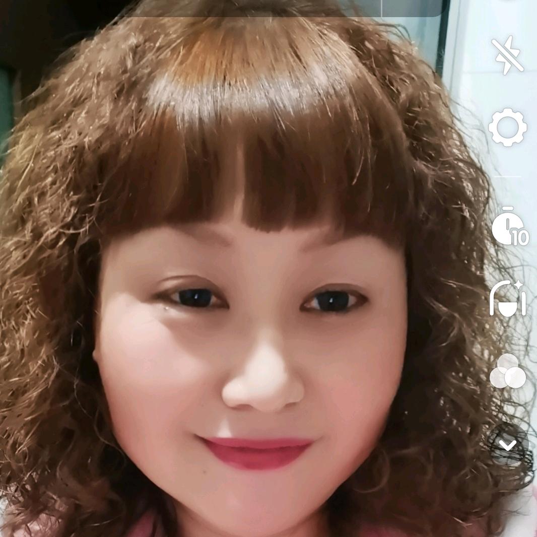 抚弦逸云