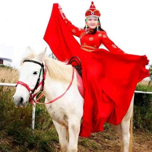不倒翁不服来战天选之女嫉妒我人还不少😄