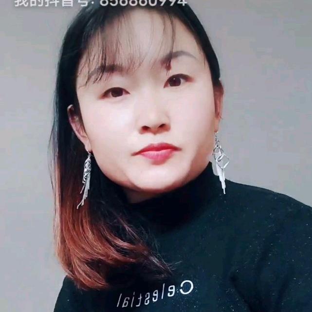 挖机小姐姐，